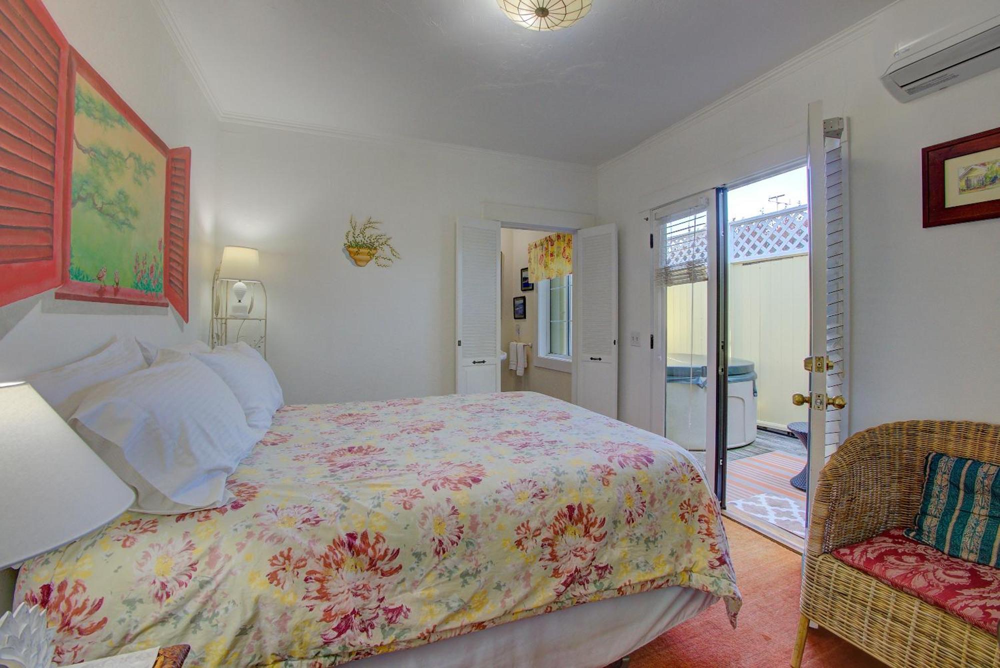 Secret Garden Inn & Cottages Santa Barbara Exterior photo