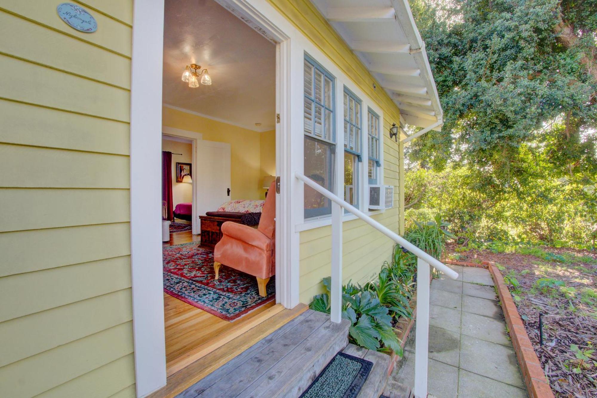 Secret Garden Inn & Cottages Santa Barbara Exterior photo