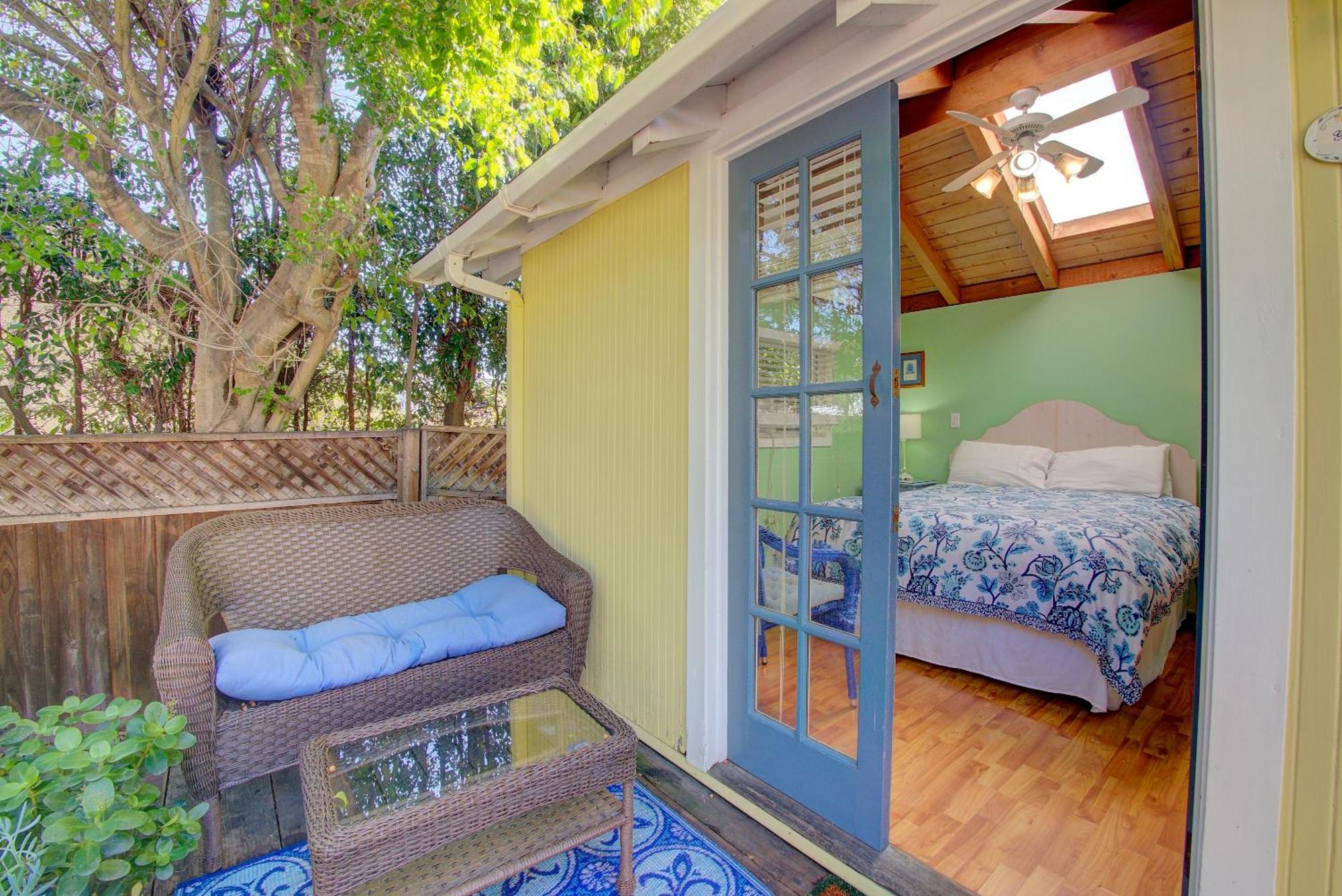 Secret Garden Inn & Cottages Santa Barbara Exterior photo